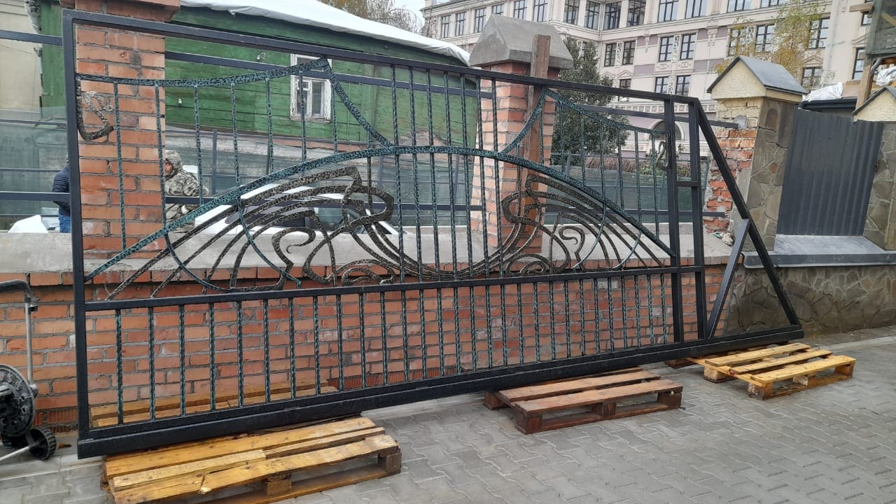 Кованые ворота