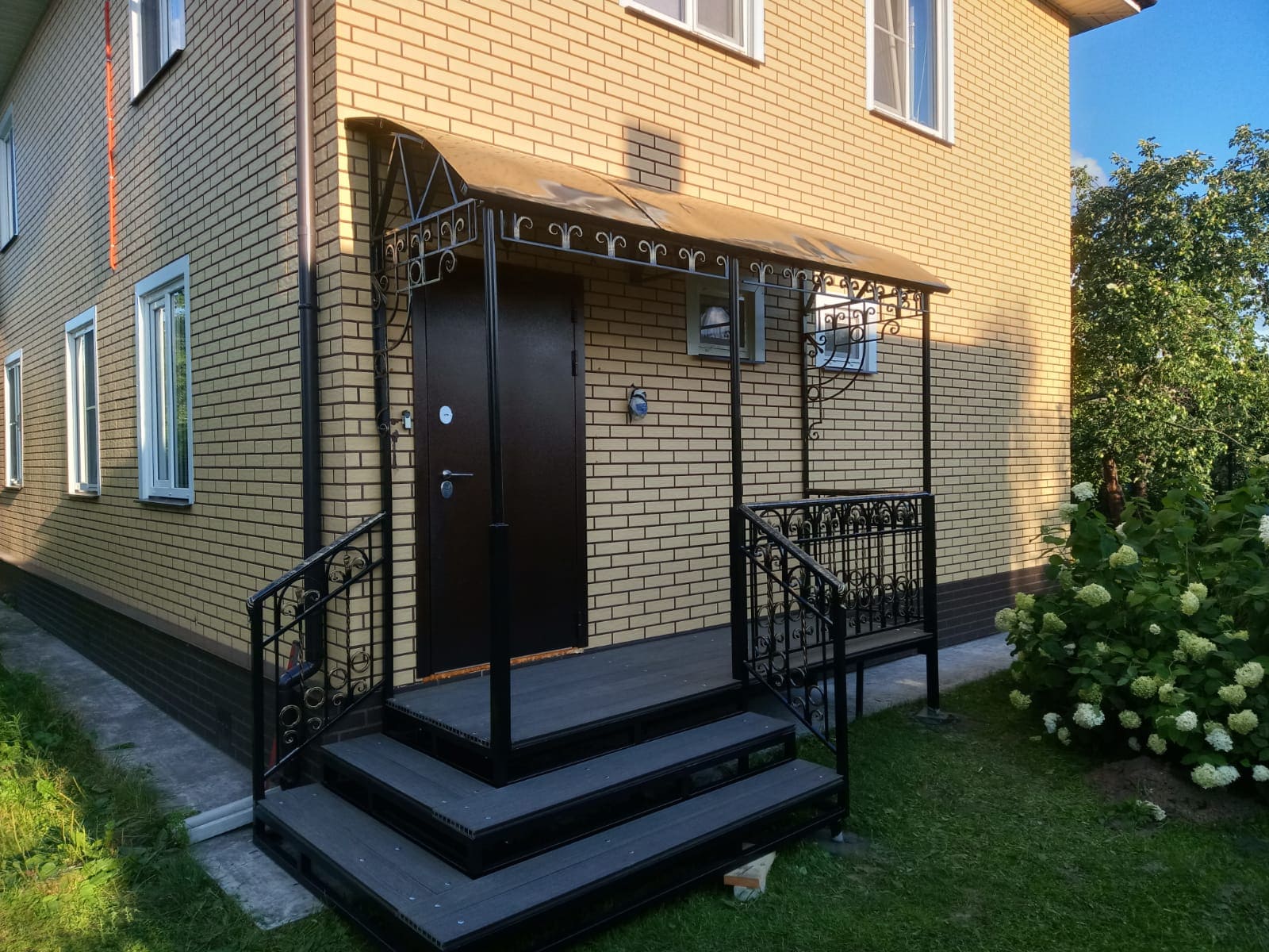 Кованое крыльцо